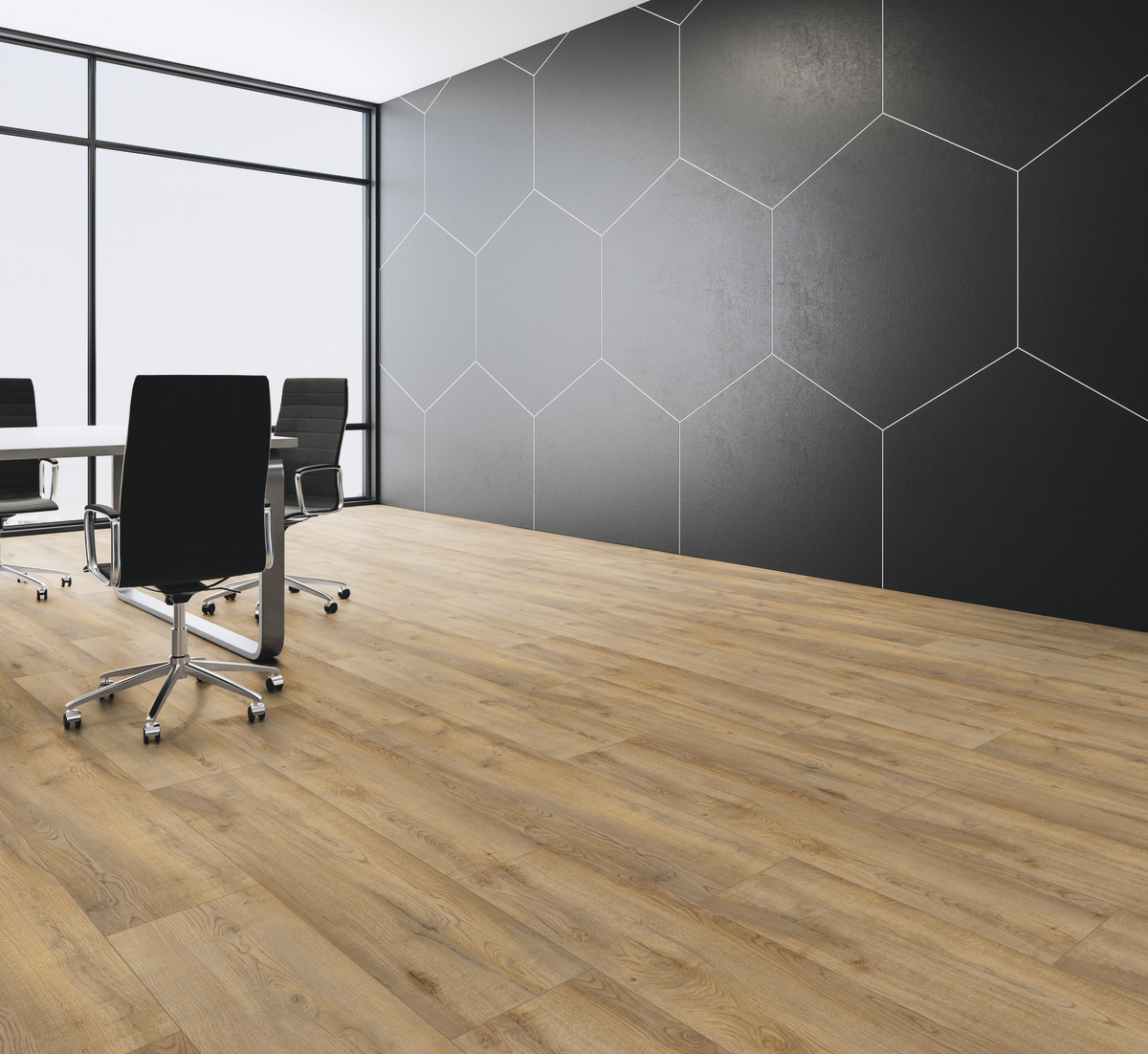 Raumgestaltung mit Holzboden und Akzentwand im Hexagon-Design, möbliert mit Konferenztisch und Stühlen.