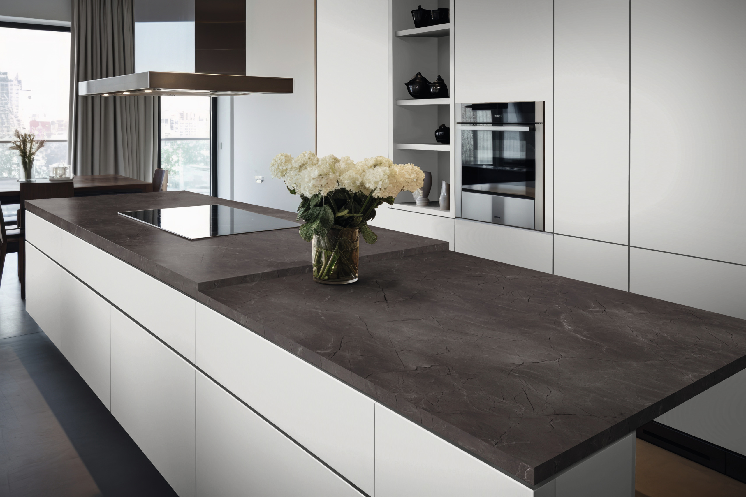 kitchen, Insel, Granitarbeitsplatte, weiße Schränke, Geräte